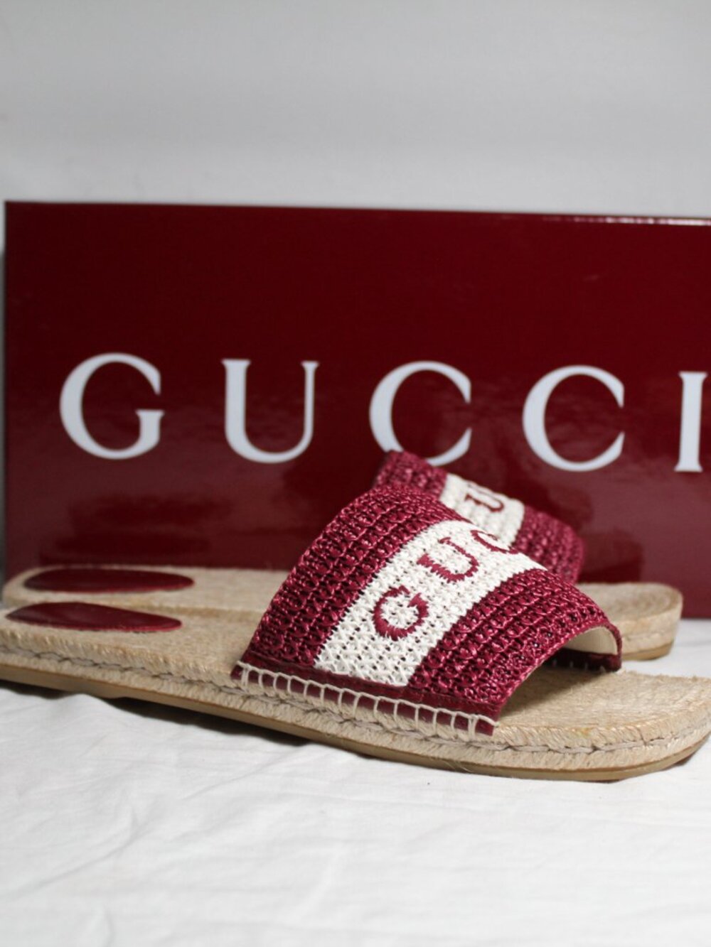 NWB Gucci Macrochet Raffia Logo Flats Slides Espadrille Sandals Red 40 832456